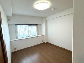 �@���̑������E�X�y�[�X