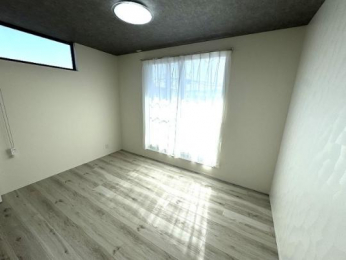 �@���̑������E�X�y�[�X