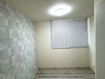 �@���̑������E�X�y�[�X