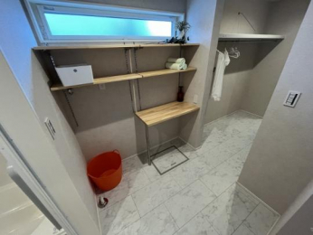 �@���̑������E�X�y�[�X