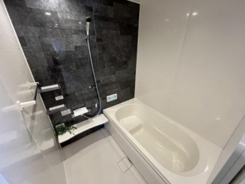 �@�o�X�^�V�����[