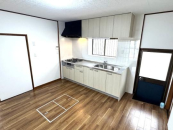 �@���̑������E�X�y�[�X