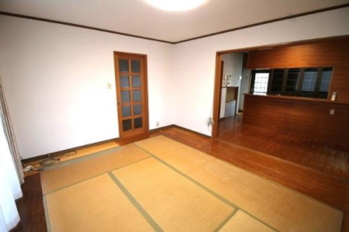 �@�����E���r���O