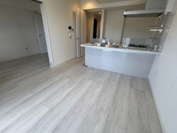 �@�����E���r���O