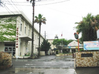 �@�{��s����ˏ��w�Z:1111m